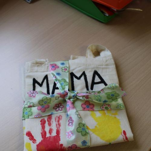 Mama