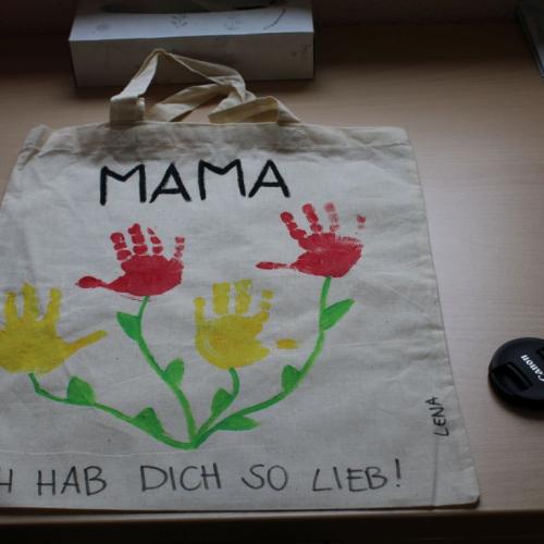 Mama